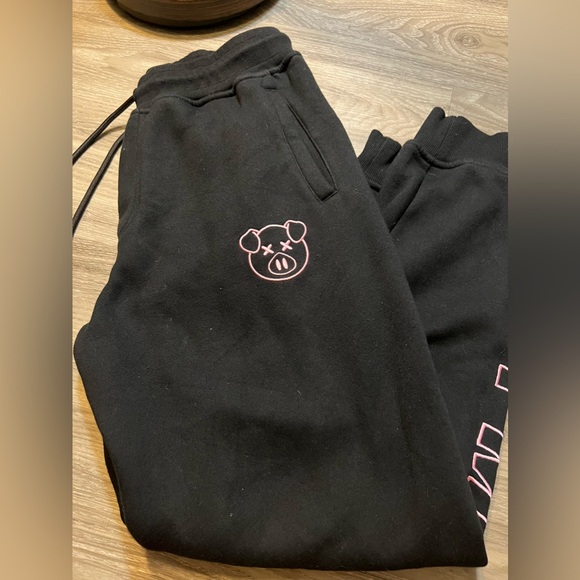 COPY - Woman’s Shane Dawson Oh my God sweat pants - Picture 1 of 2